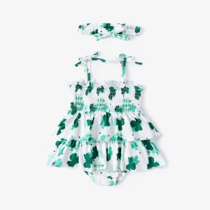 2pcs Baby Girl St. Patrick's Day Green Clover Print Ruffled Romper with Headband