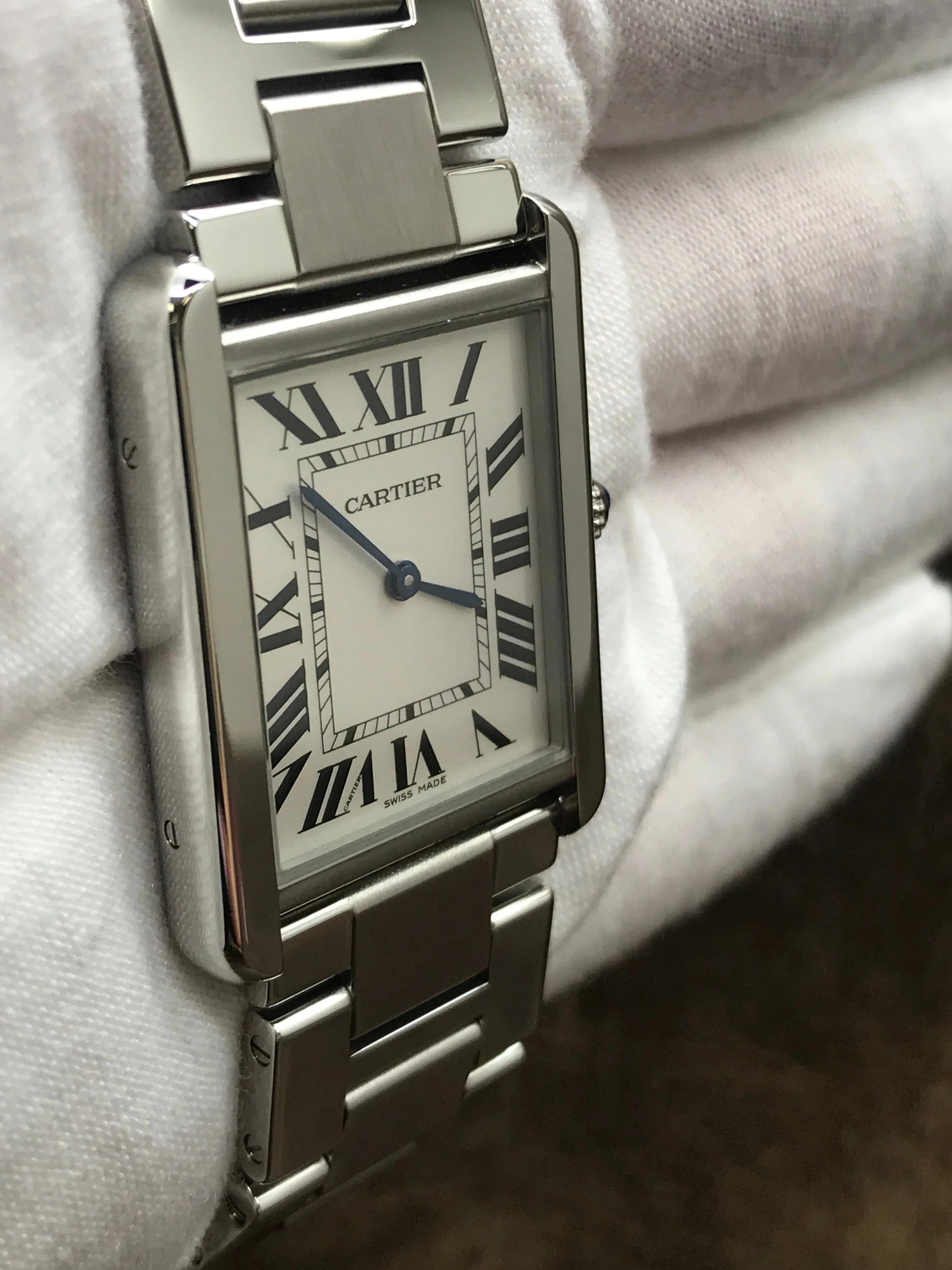 Cartier Tank Solo Large W5200014 White Dial Quartz Men's Watch