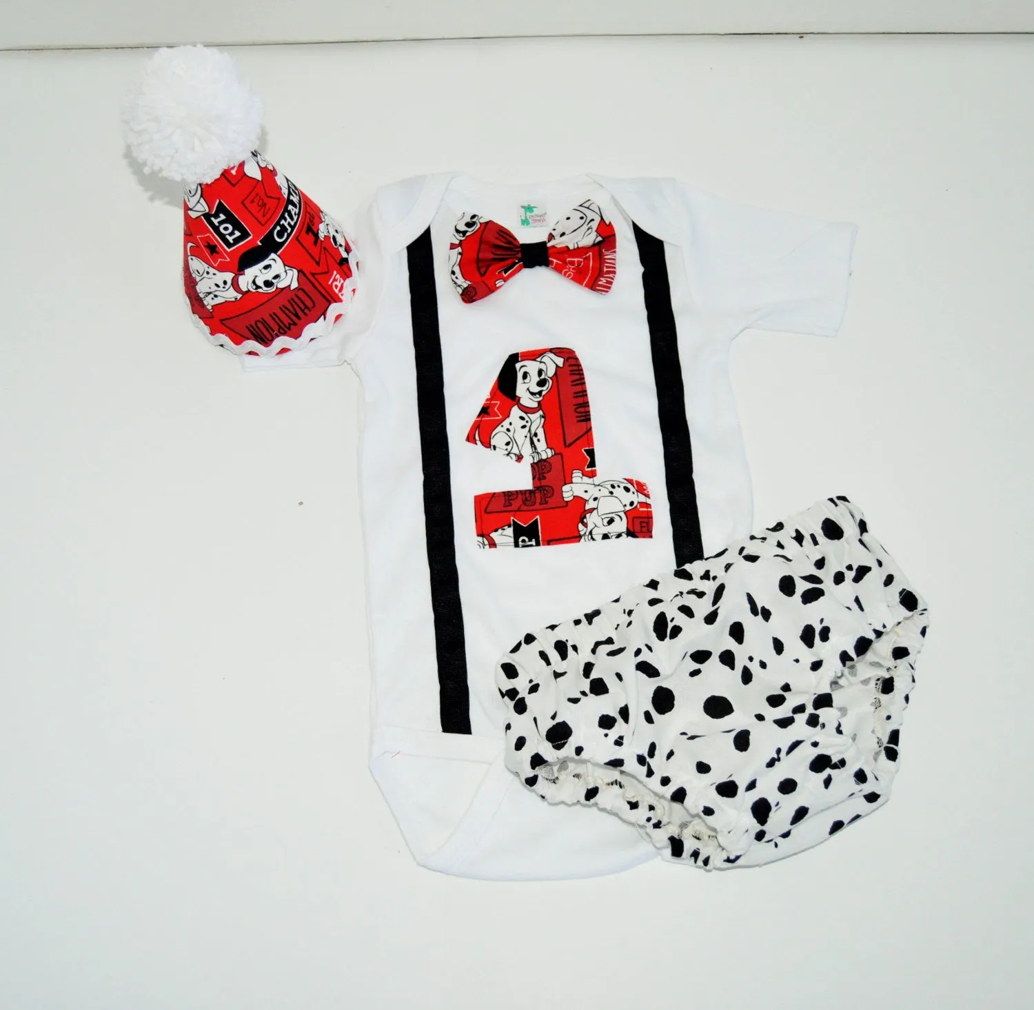 dalmation cake smash outfit with party hat, 101 dalmations birthday, 1st 2nd 3rd  birthday, dalmation Shirt, dalmation smash cake