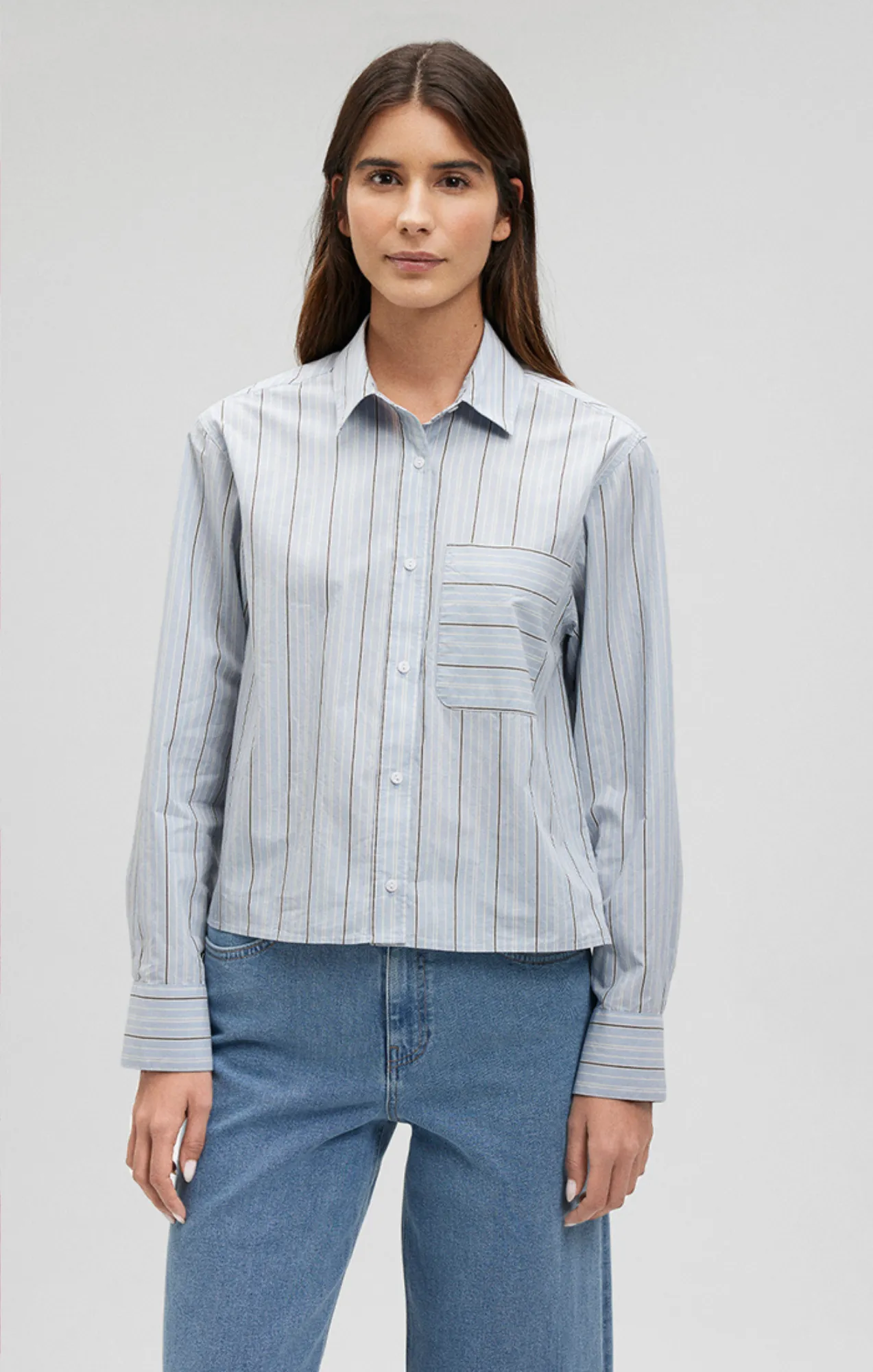 LONG SLEEVE POCKET SHIRT IN BLUE STRIPE