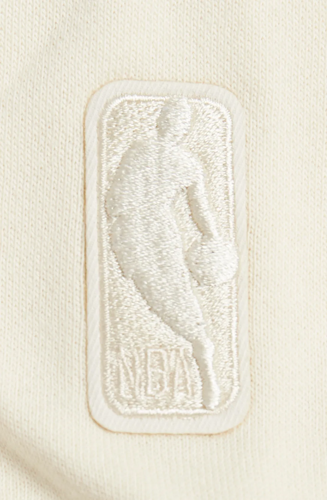 NBA DENVER NUGGETS NEUTRAL WOMEN'S CROPPED PO HOODIE (EGGSHELL)