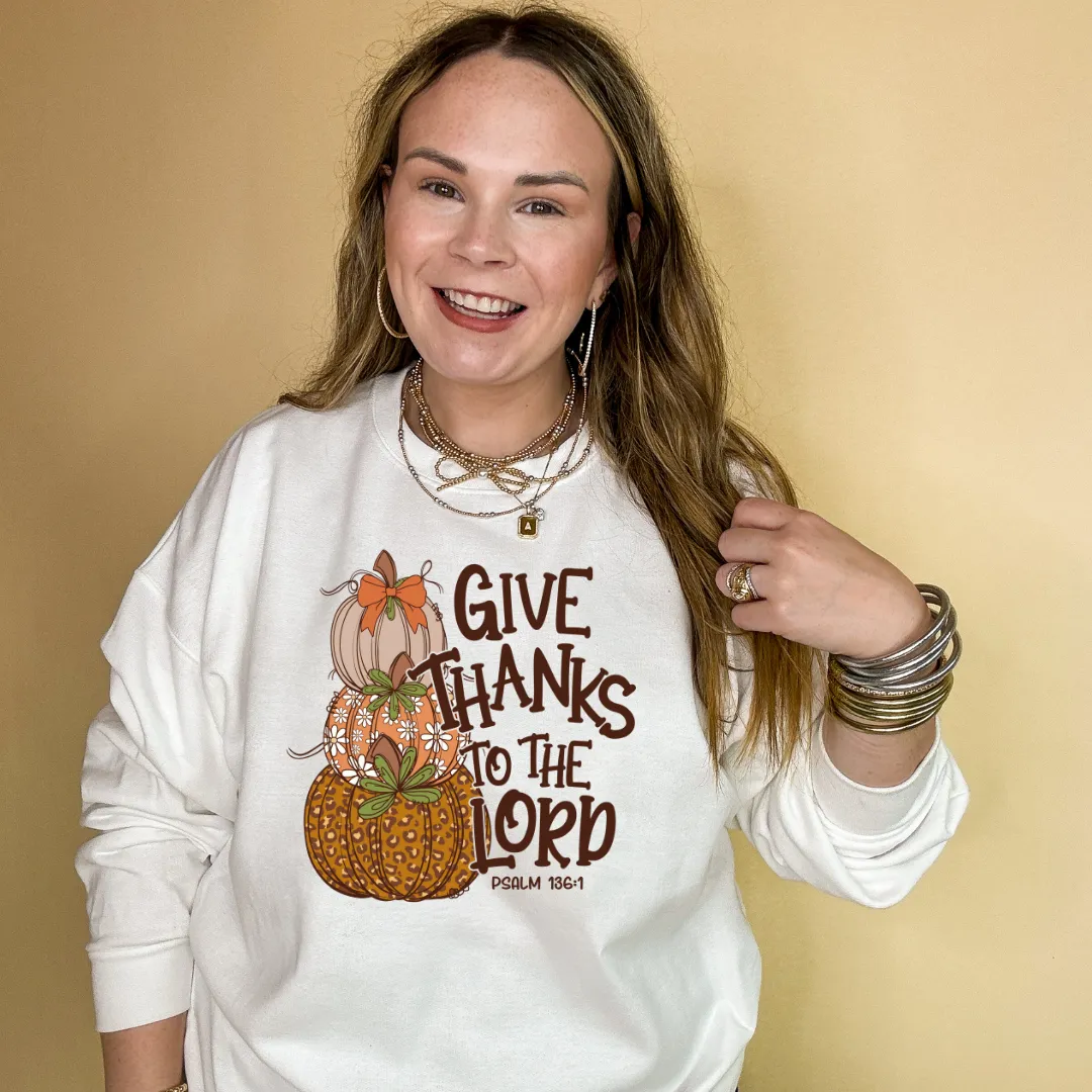 Online Exclusive | Give Thanks to the Lord Stacked Autumn Pumpkins with Bow Graphic Sweatshirt in Multiple Color Options