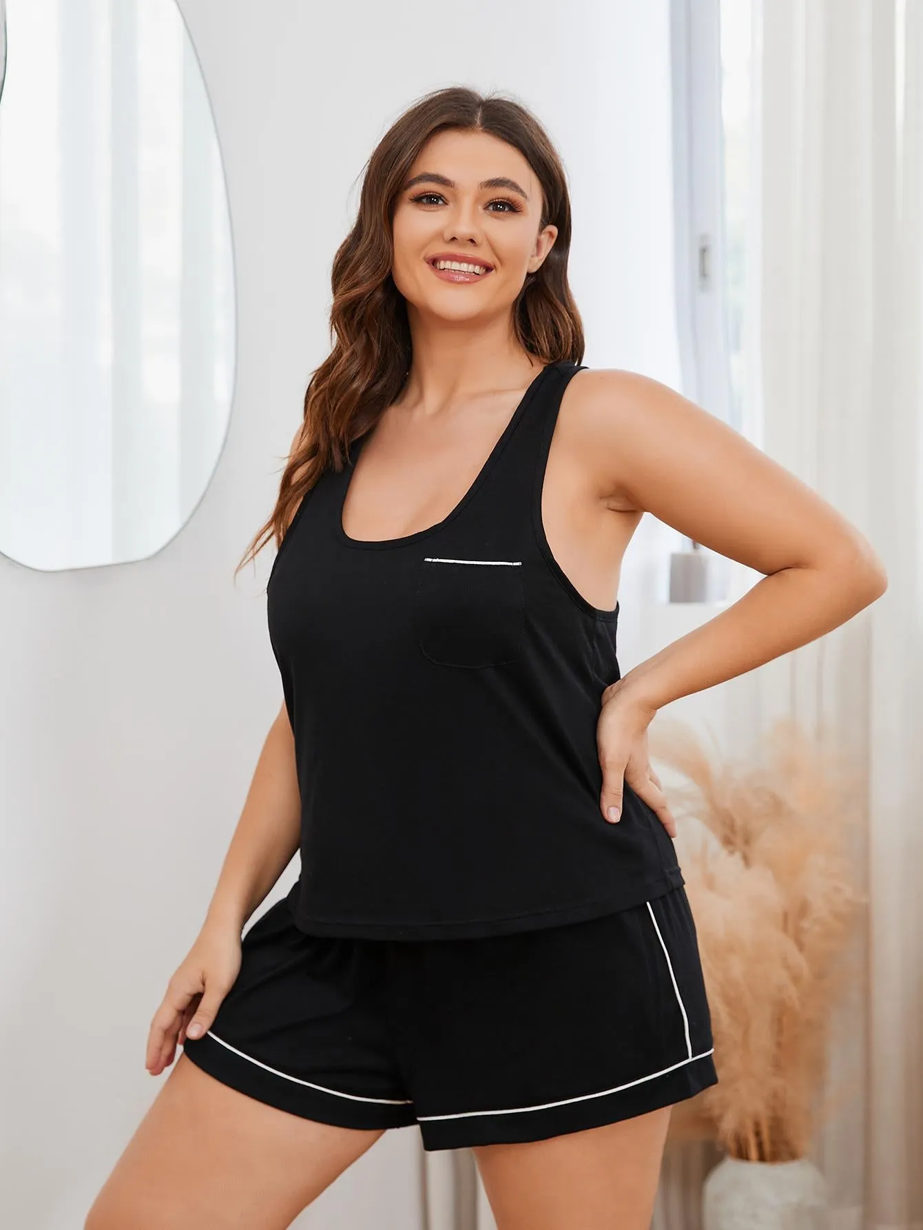 Plus Size Contrast Piping Racerback Tank and Shorts Lounge Set