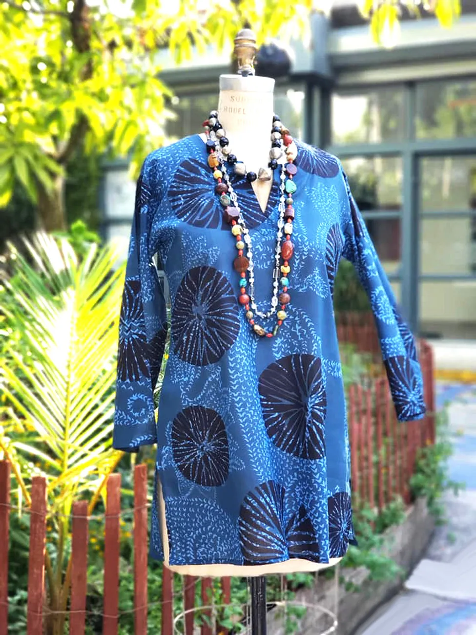 Raja Cotton Tunic Sanddollar Batik Blue