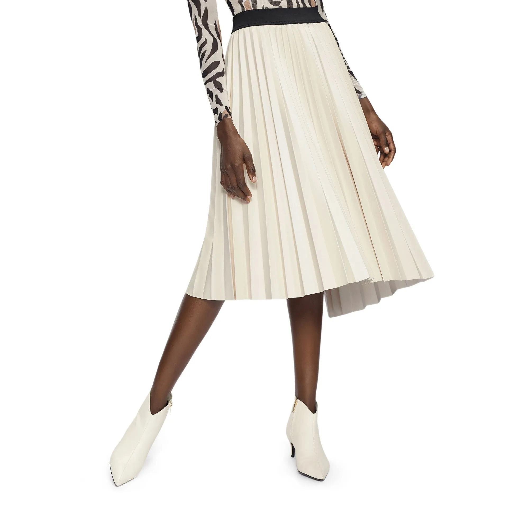 Women Wms-Viccii-Pu A-Symmetric Skirt With  Pleat Wrap - White